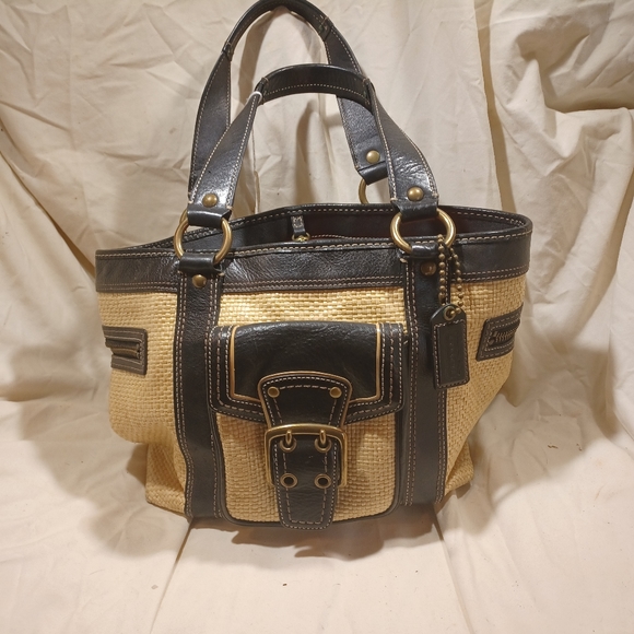 Coach Handbags - Coach legacy tote